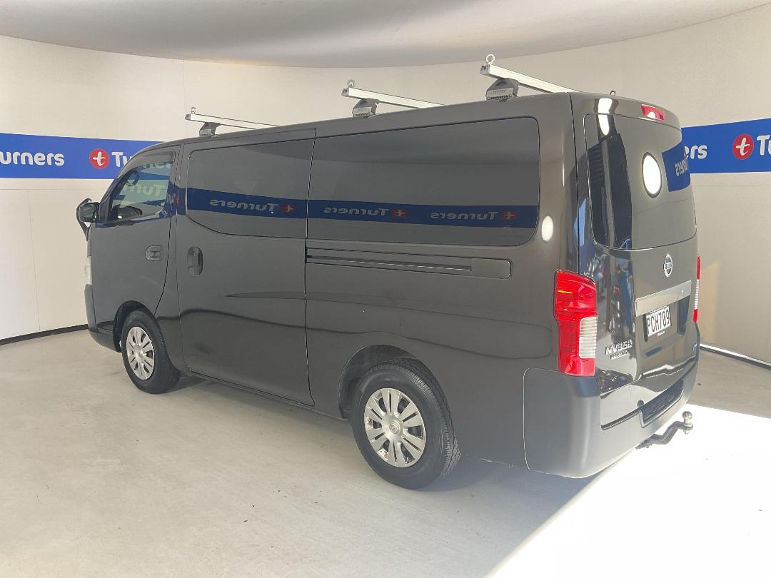 Photo '5' of Nissan NV350