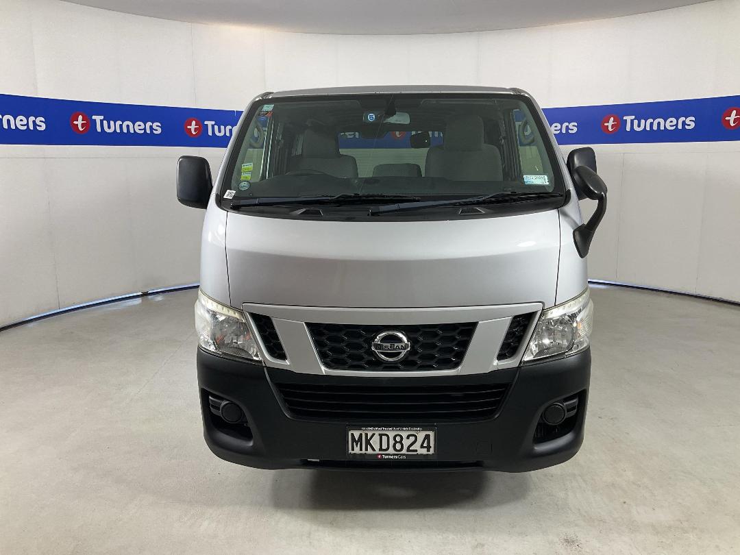 Photo '2' of Nissan NV350