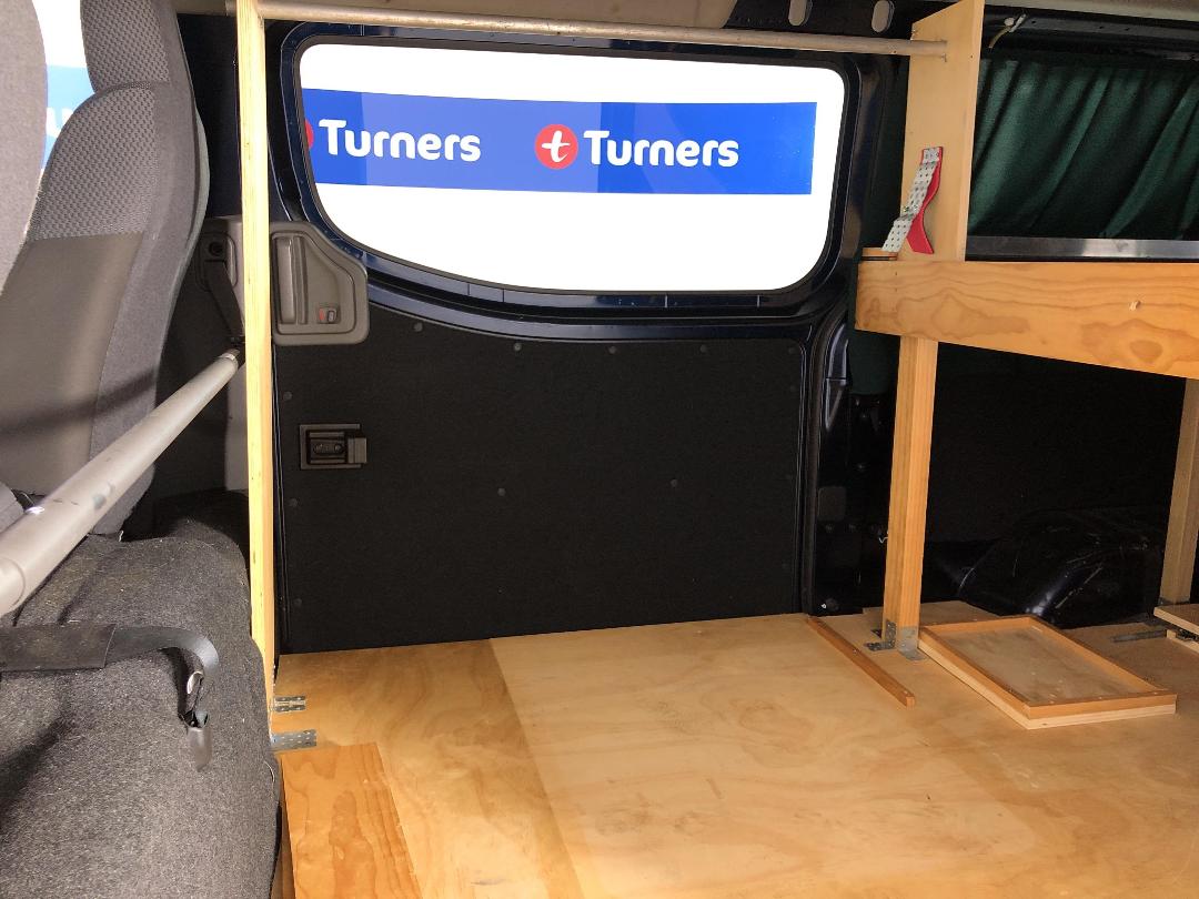 Photo '19' of Nissan NV350 Photo '19' of Nissan NV350