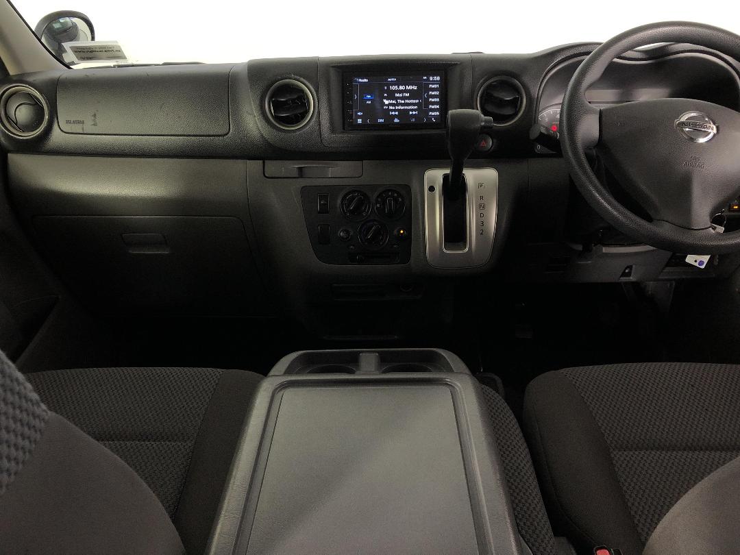 Photo '17' of Nissan NV350 Photo '17' of Nissan NV350