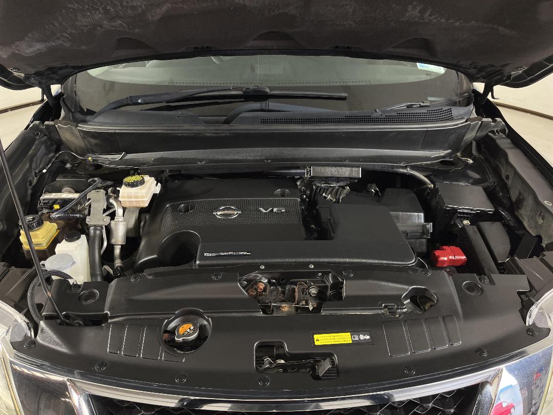 Photo '13' of Nissan Pathfinder