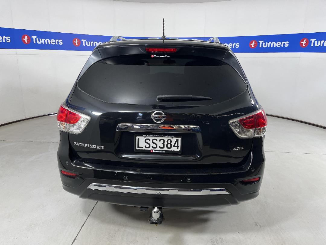 Photo '6' of Nissan Pathfinder