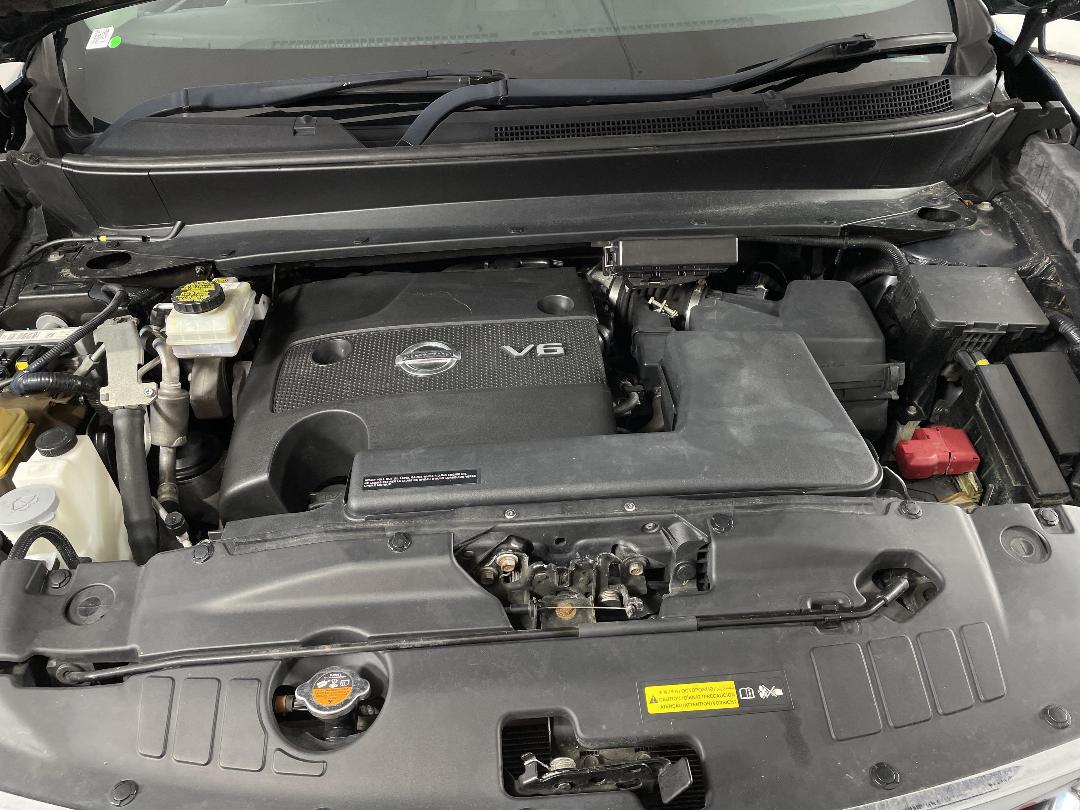 Photo '13' of Nissan Pathfinder