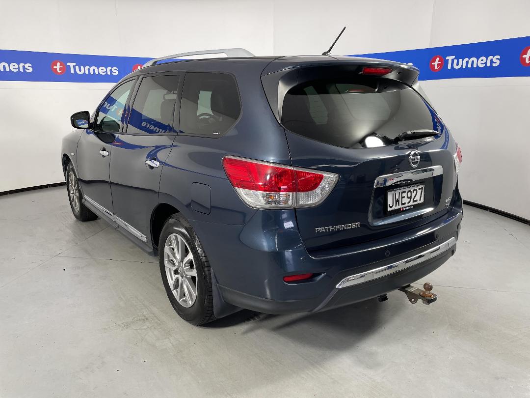 Photo '5' of Nissan Pathfinder