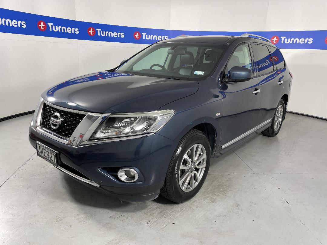 Photo '4' of Nissan Pathfinder