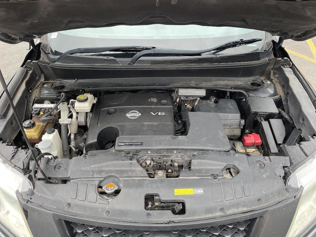 Photo '6' of Nissan Pathfinder ST