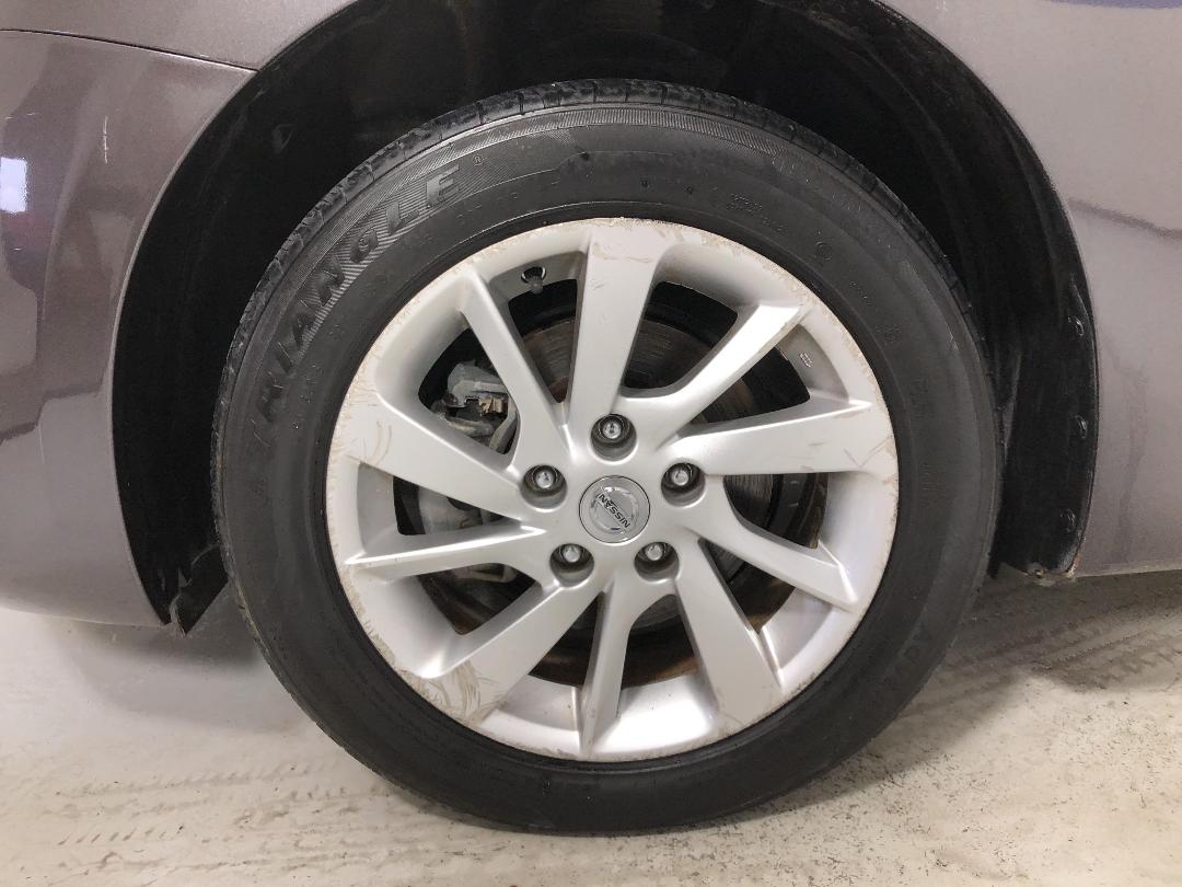 Photo '10' of Nissan Pulsar Photo '10' of Nissan Pulsar