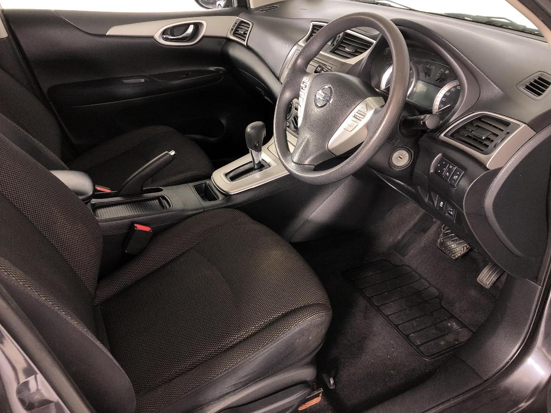 Photo '16' of Nissan Pulsar Photo '16' of Nissan Pulsar