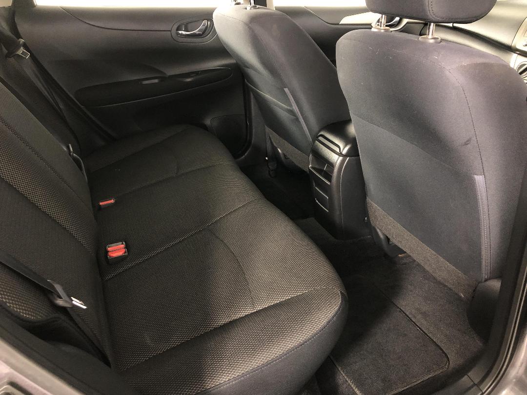 Photo '20' of Nissan Pulsar Photo '20' of Nissan Pulsar