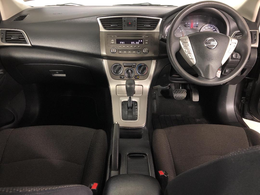 Photo '17' of Nissan Pulsar Photo '17' of Nissan Pulsar