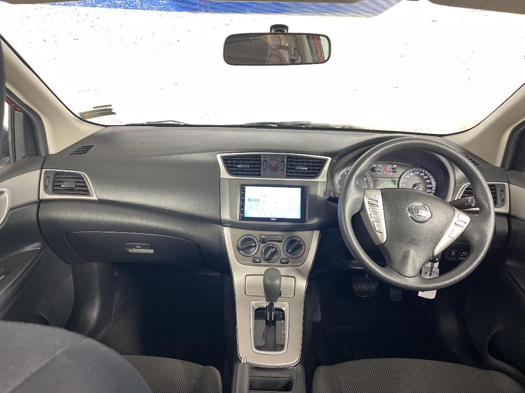 Photo '17' of Nissan Pulsar Photo '17' of Nissan Pulsar