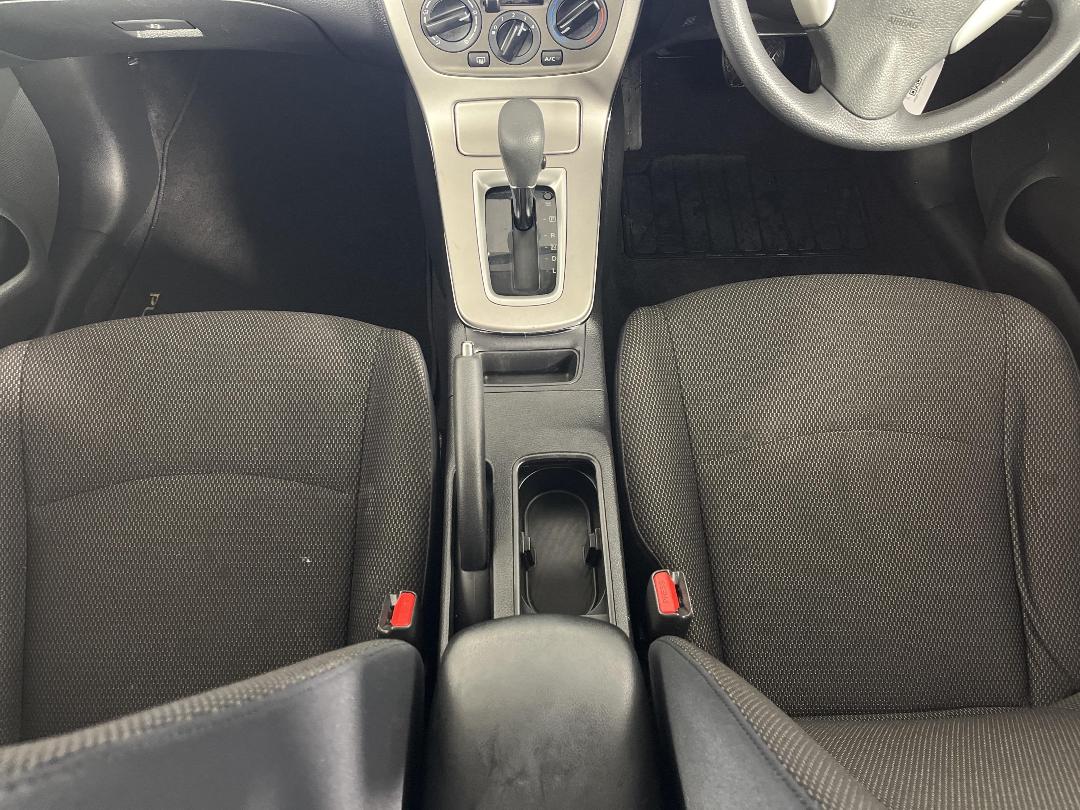 Photo '18' of Nissan Pulsar Photo '18' of Nissan Pulsar