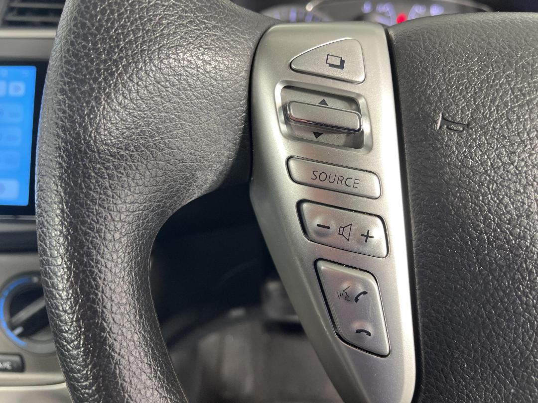 Photo '27' of Nissan Pulsar Photo '27' of Nissan Pulsar