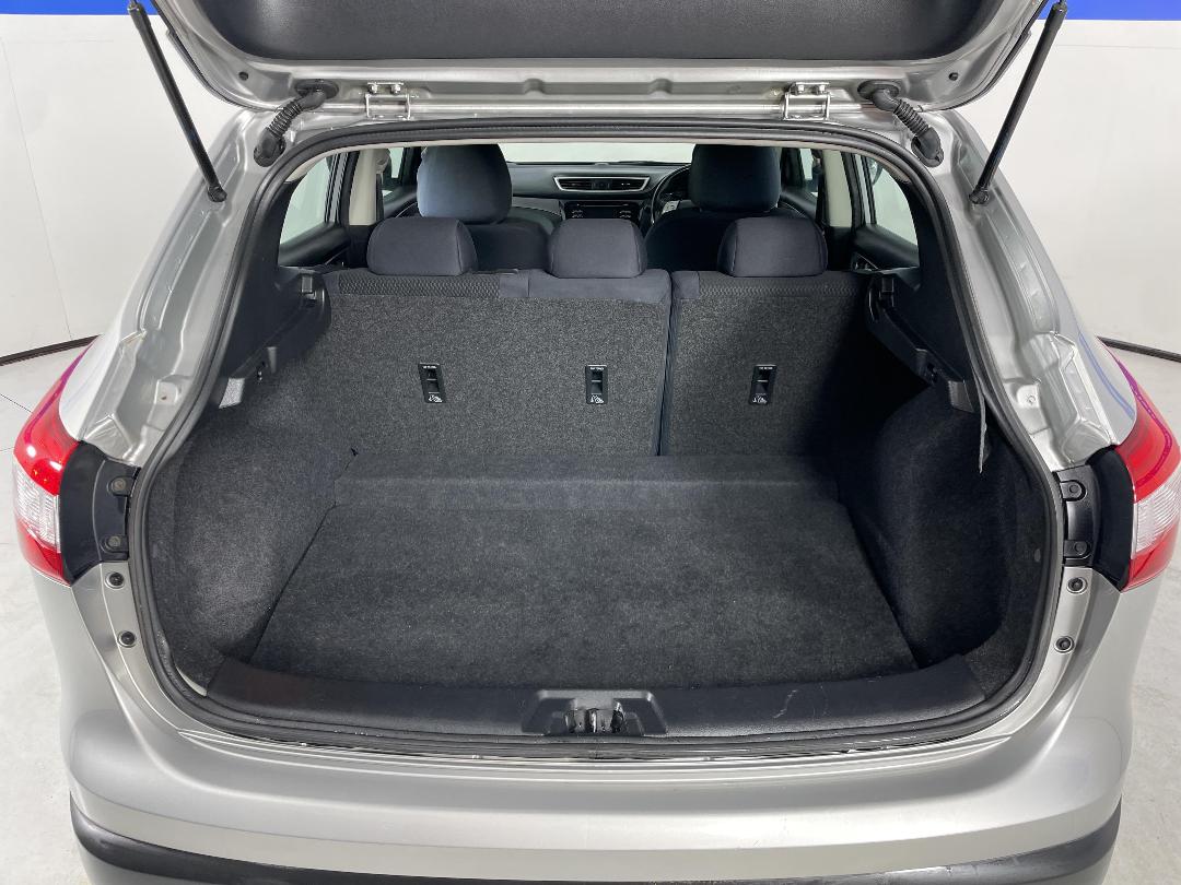 Photo '14' of Nissan Qashqai