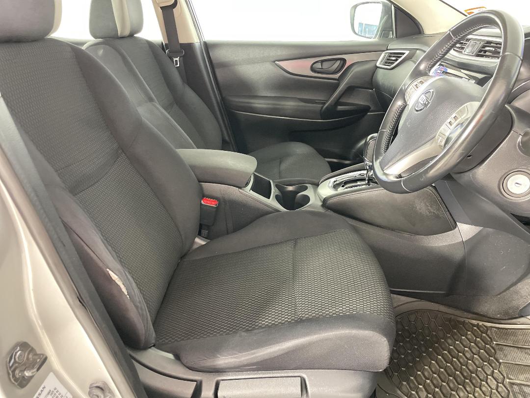 Photo '16' of Nissan Qashqai