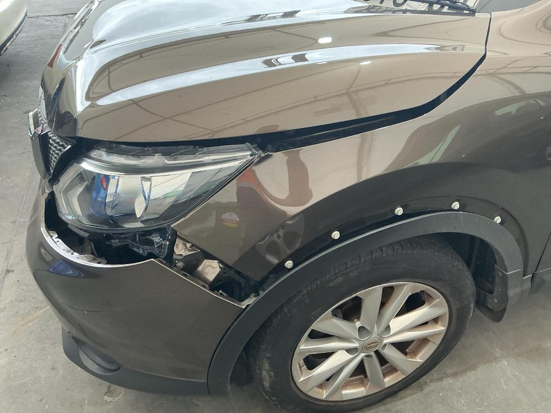 Photo '10' of Nissan Qashqai ST