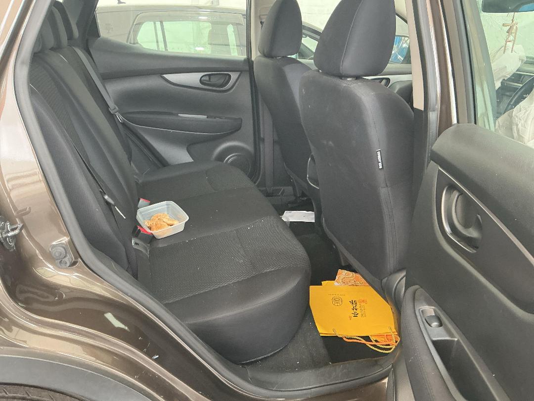 Photo '23' of Nissan Qashqai ST