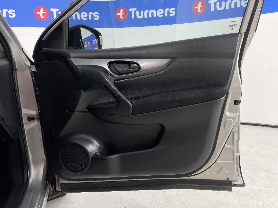 Photo '15' of Nissan Qashqai