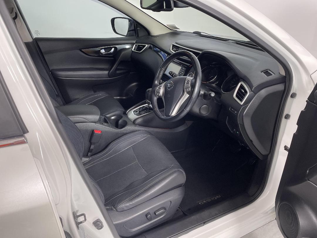 Photo '16' of Nissan Qashqai