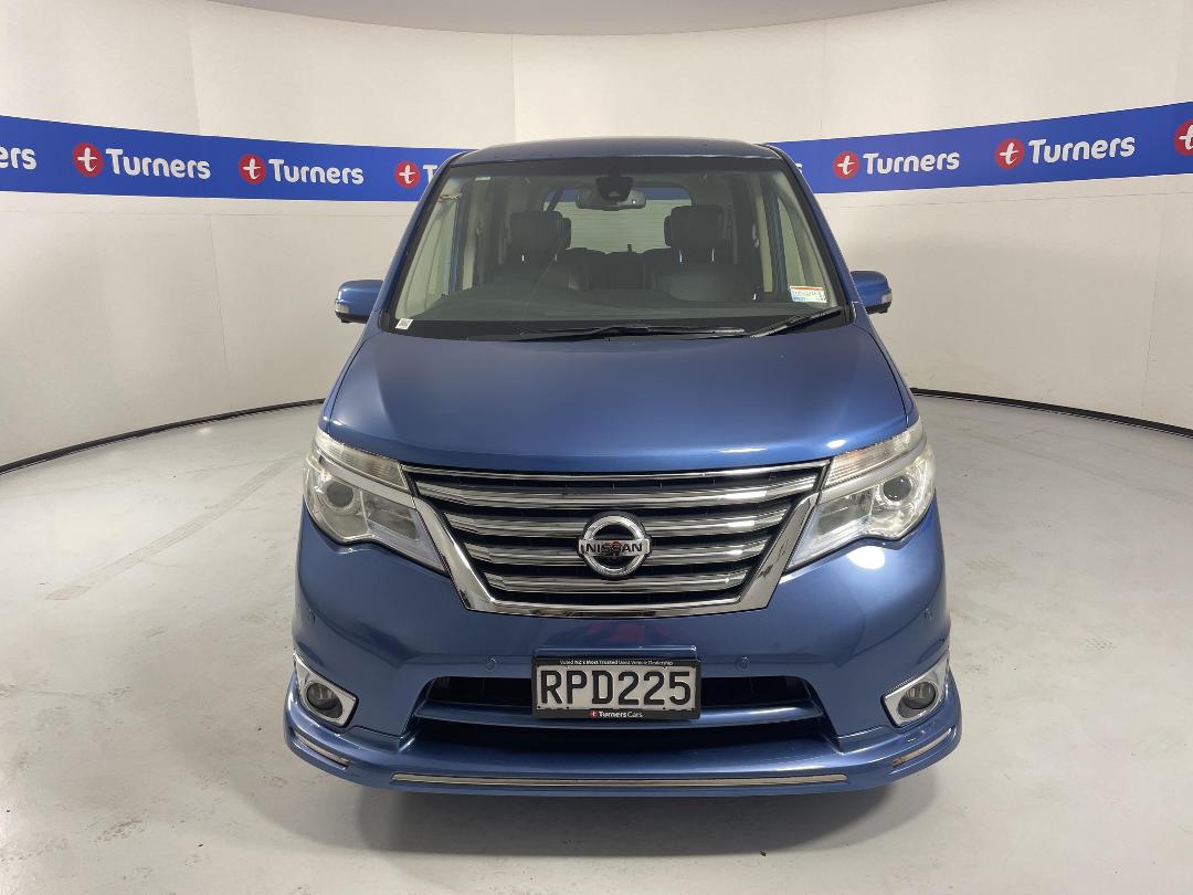 Photo '2' of Nissan Serena