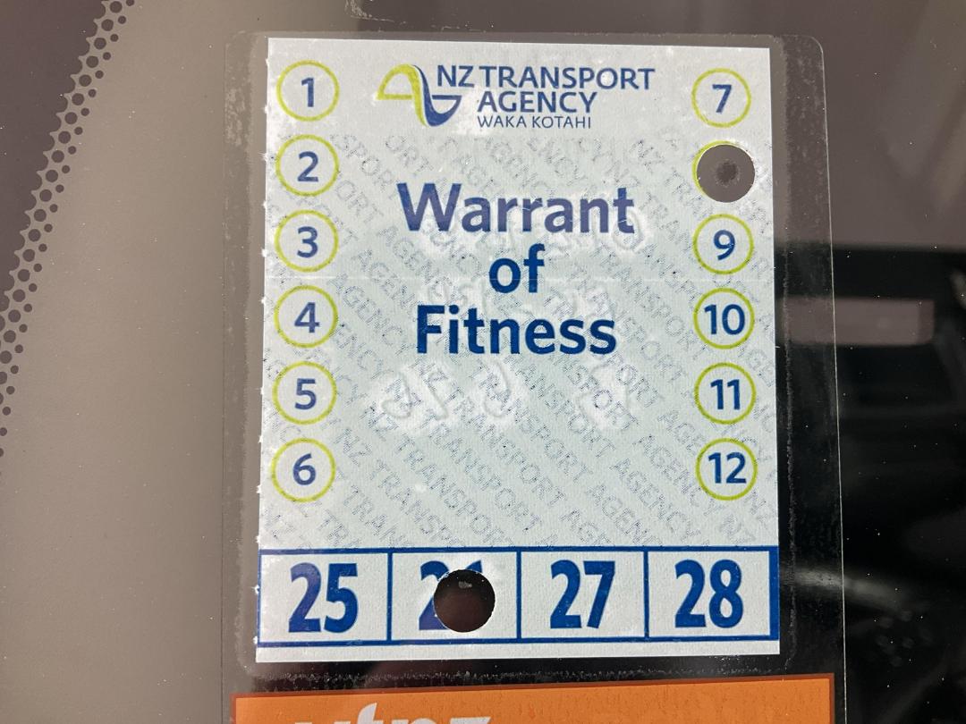 Photo '22' of Nissan Serena Photo '22' of Nissan Serena