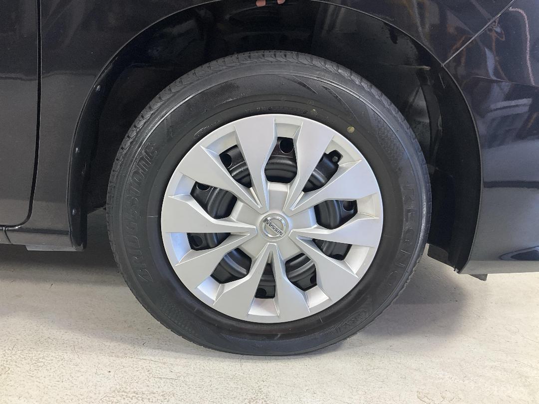 Photo '9' of Nissan Serena