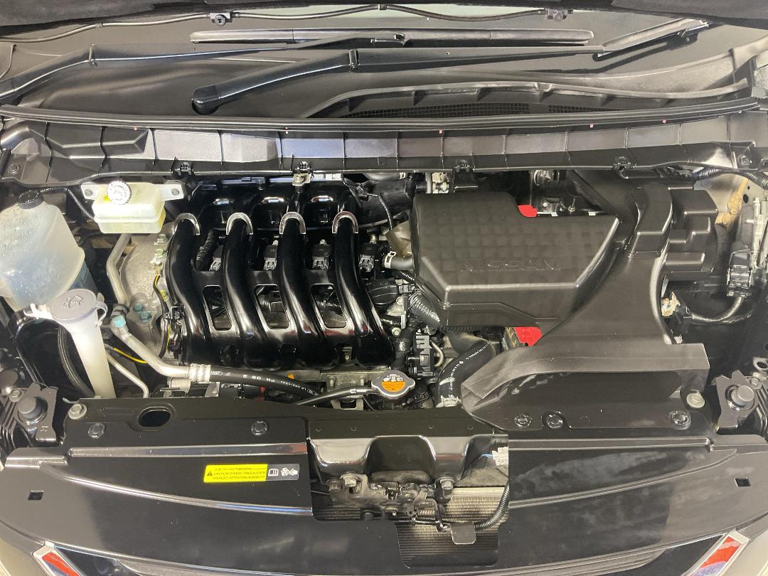 Photo '13' of Nissan Serena