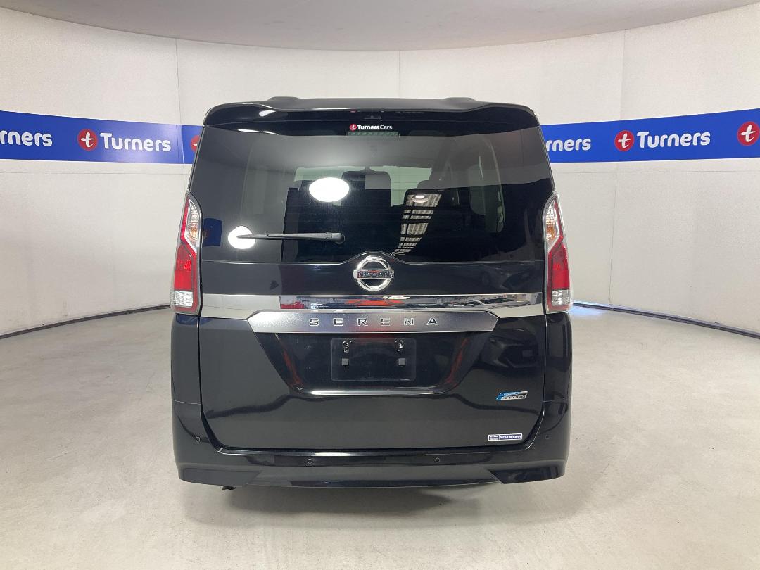 Photo '6' of Nissan Serena