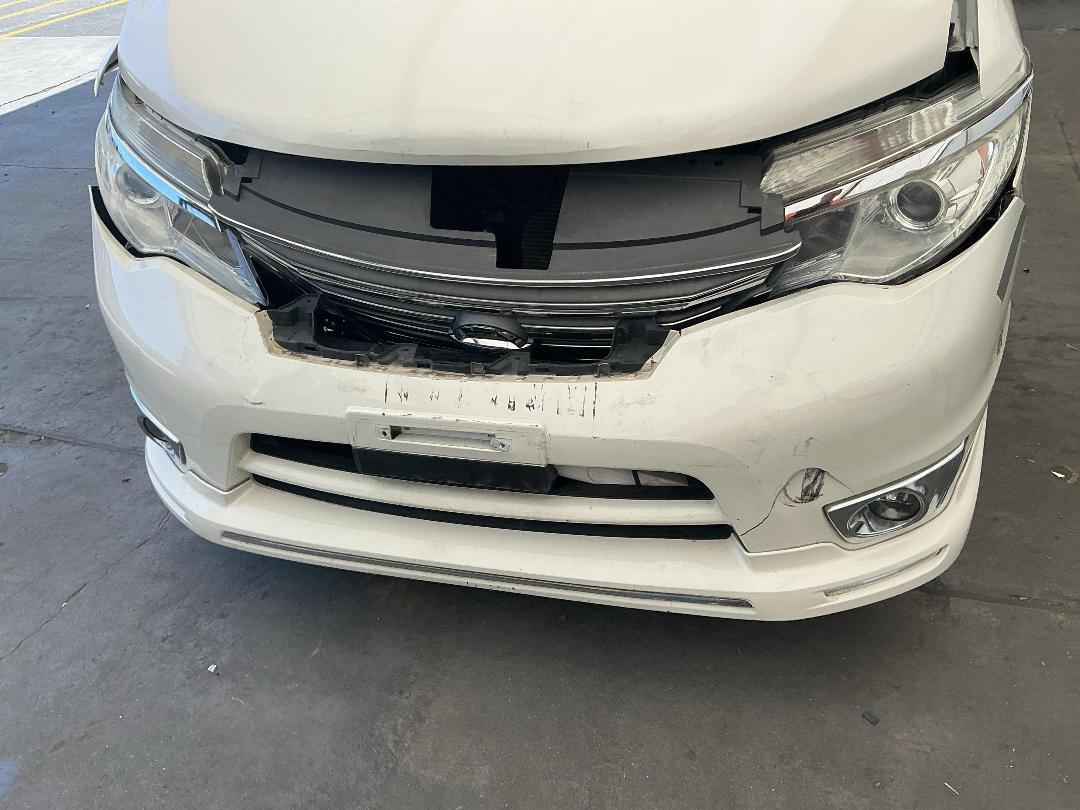 Photo '4' of Nissan Serena Photo '4' of Nissan Serena