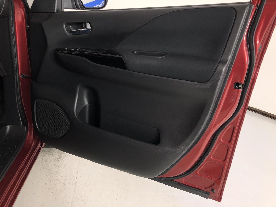 Photo '15' of Nissan Serena