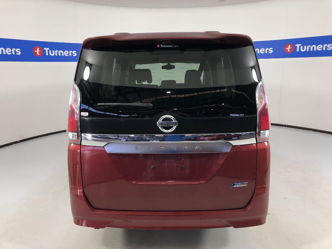 Photo '6' of Nissan Serena