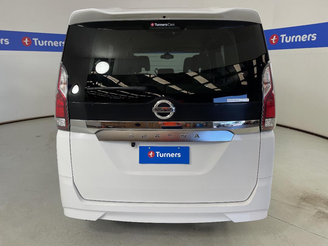 Photo '6' of Nissan Serena