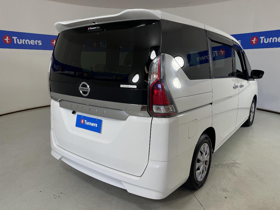 Photo '7' of Nissan Serena