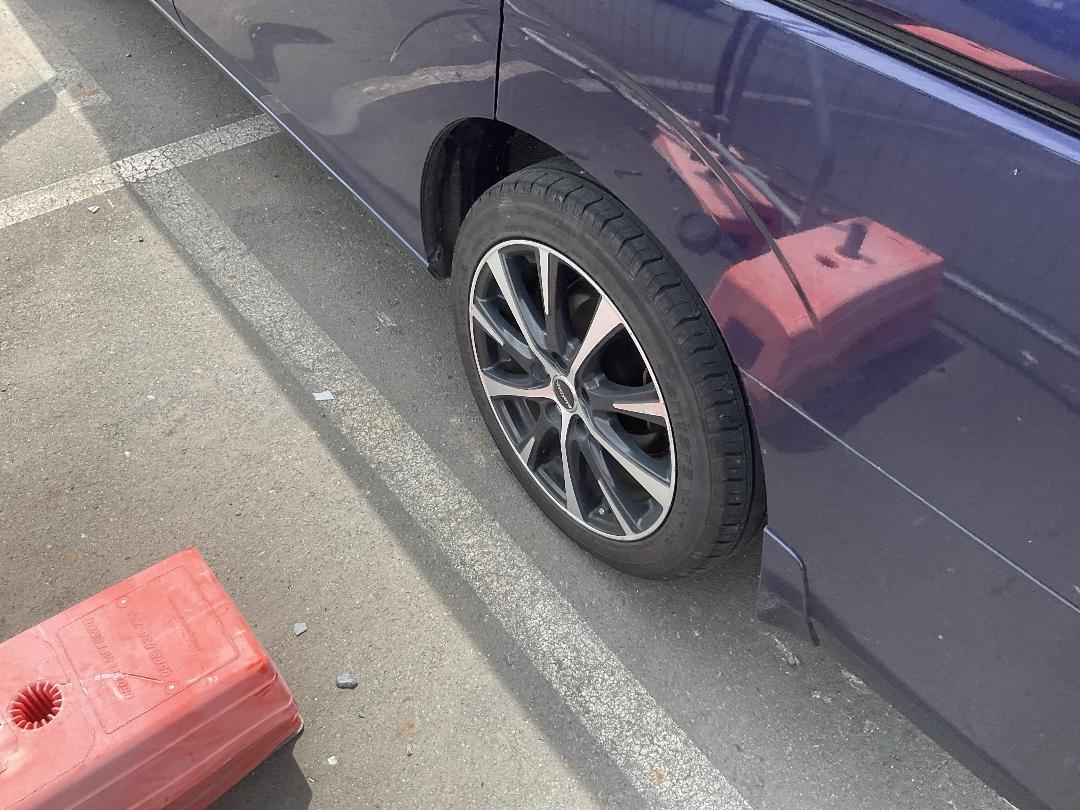 Photo '11' of Nissan Serena