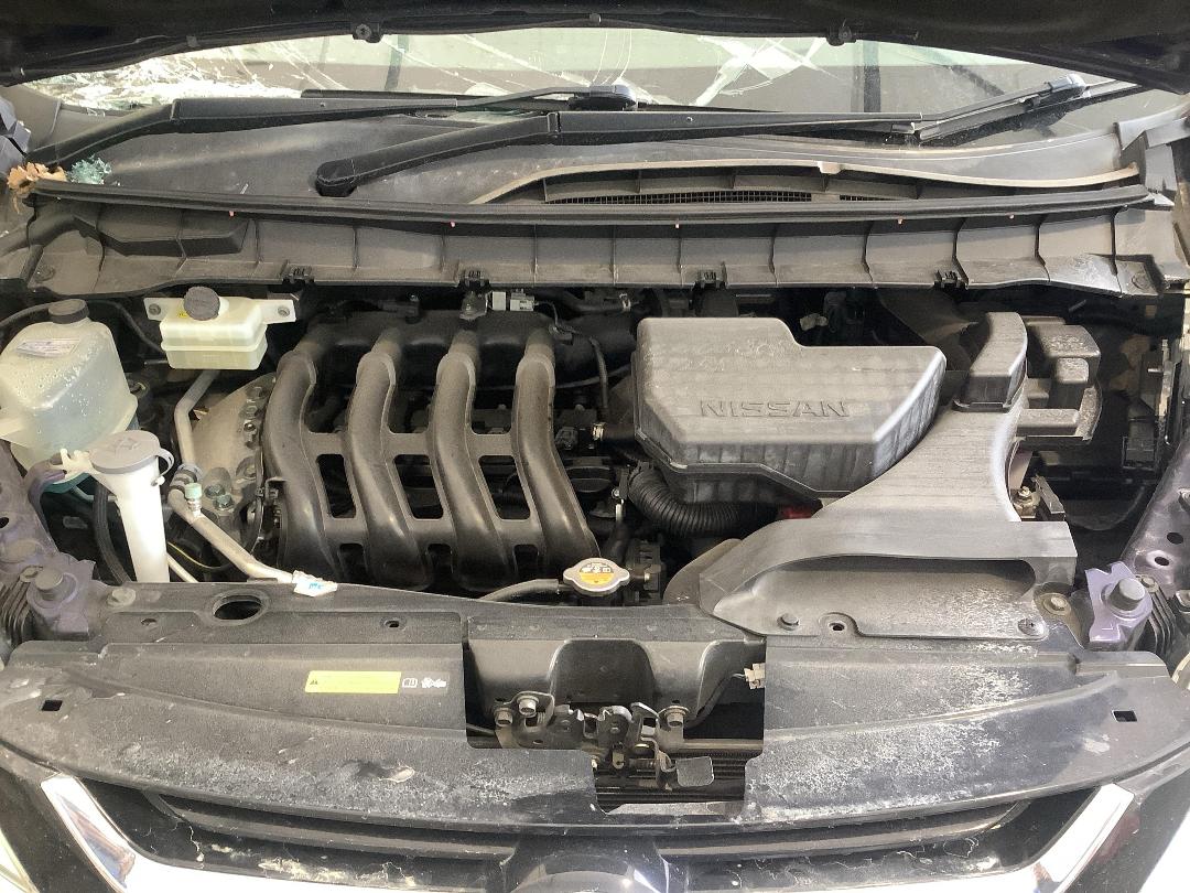 Photo '28' of Nissan Serena