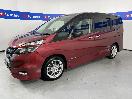 Thumbnail '4' of Nissan Serena