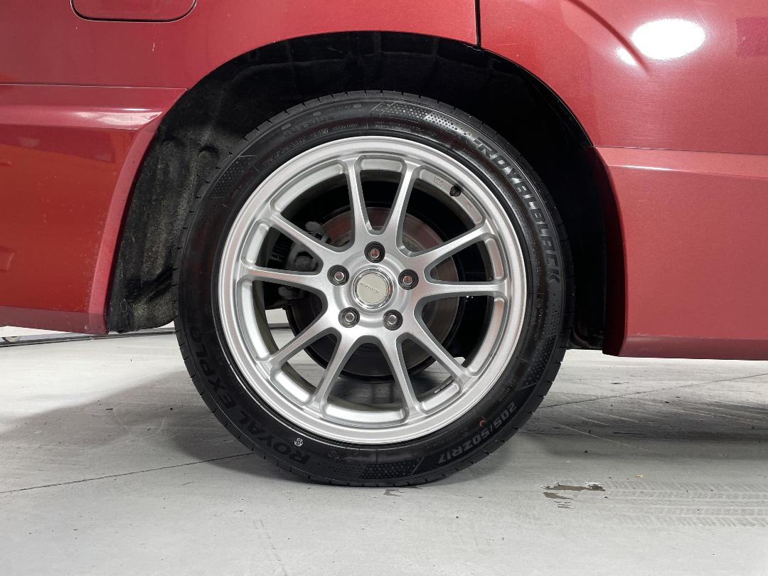 Photo '12' of Nissan Serena