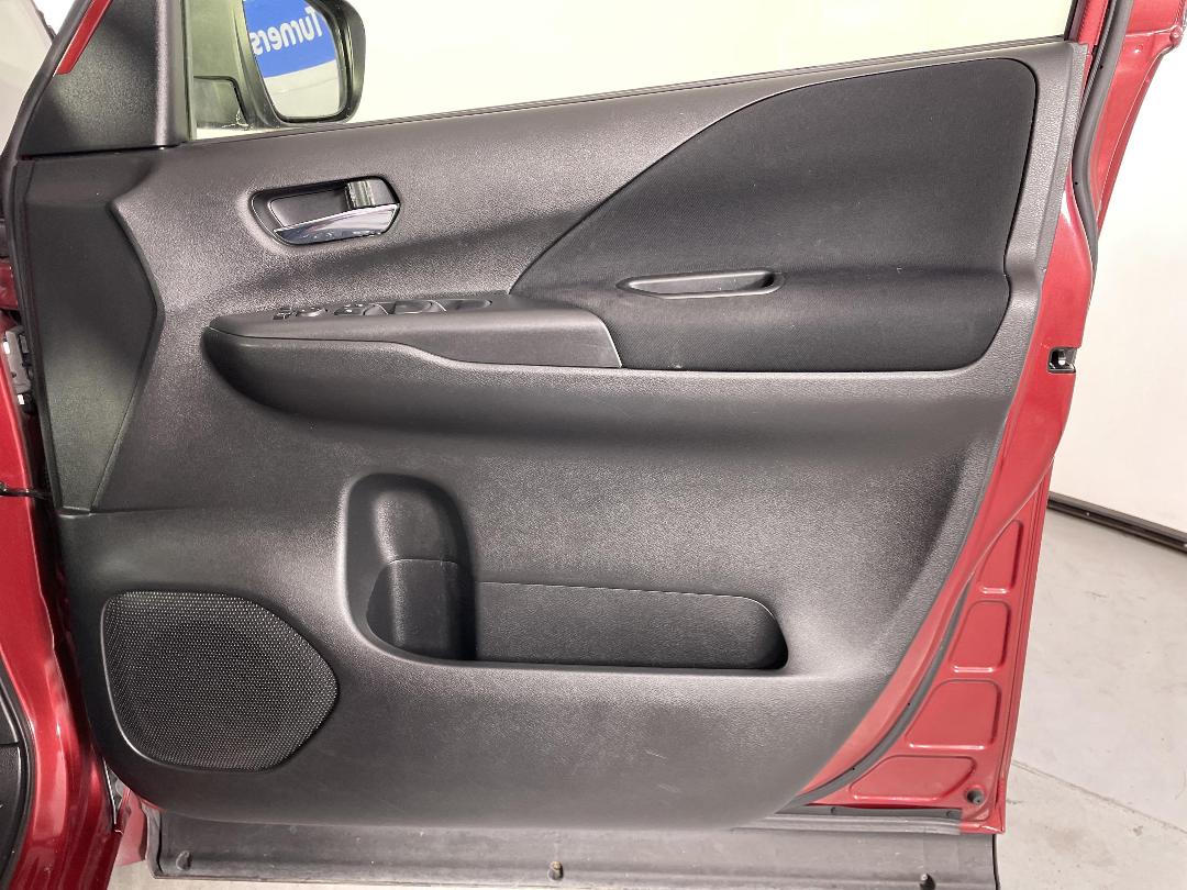 Photo '15' of Nissan Serena