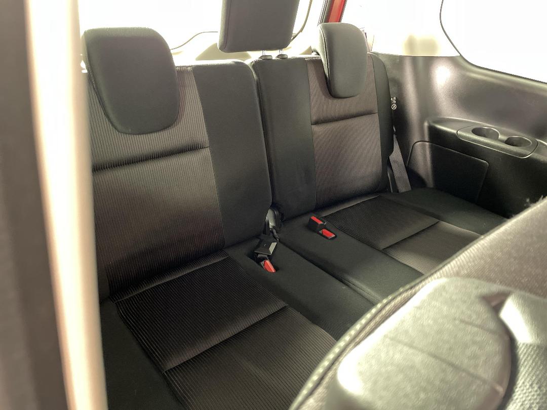 Photo '19' of Nissan Serena