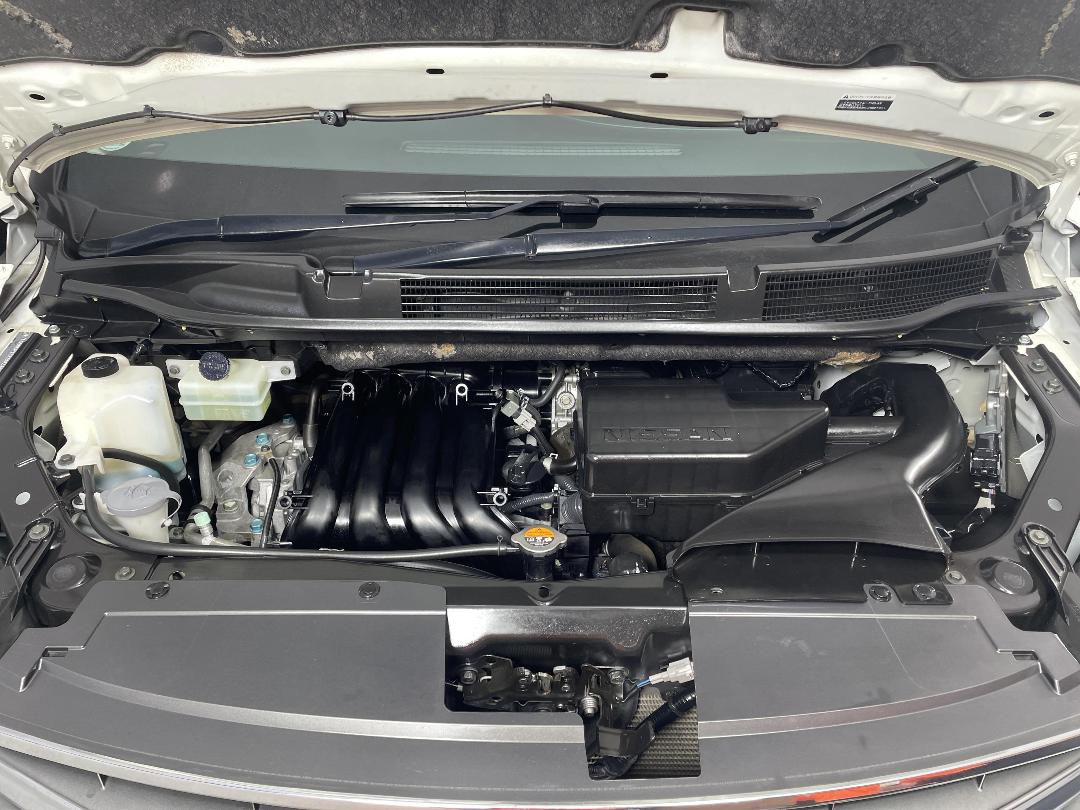 Photo '13' of Nissan Serena