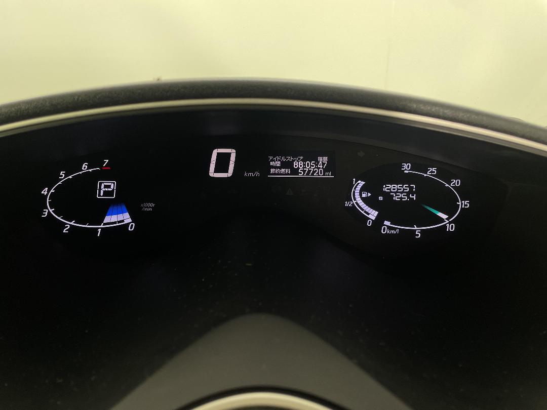 Photo '20' of Nissan Serena