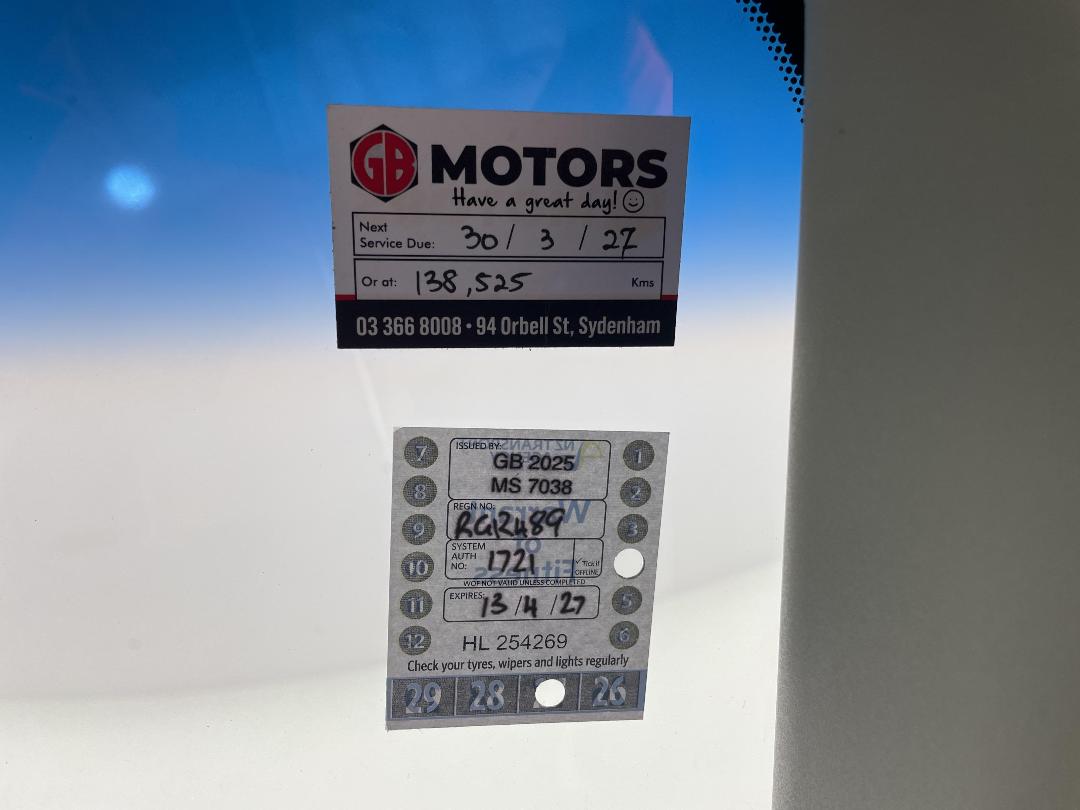 Photo '29' of Nissan Serena