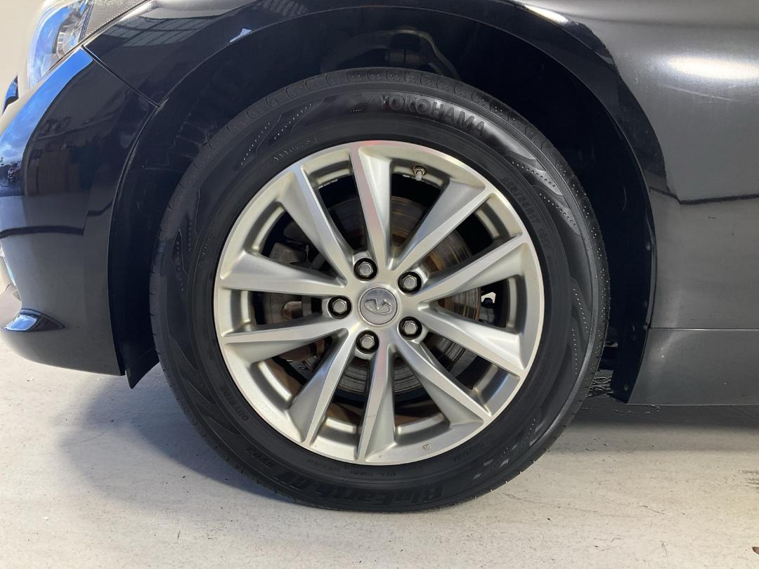 Photo '10' of Nissan Skyline Photo '10' of Nissan Skyline