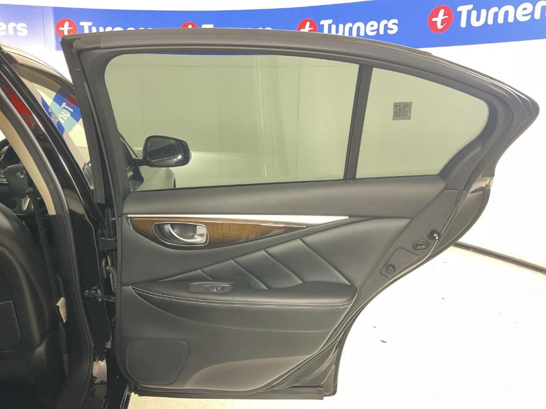 Photo '19' of Nissan Skyline Photo '19' of Nissan Skyline