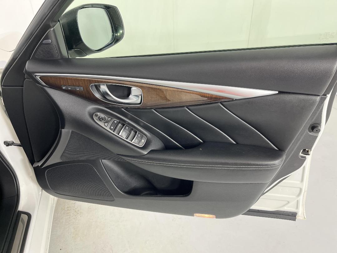 Photo '15' of Nissan Skyline Photo '15' of Nissan Skyline