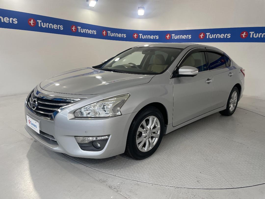 Photo '4' of Nissan Teana