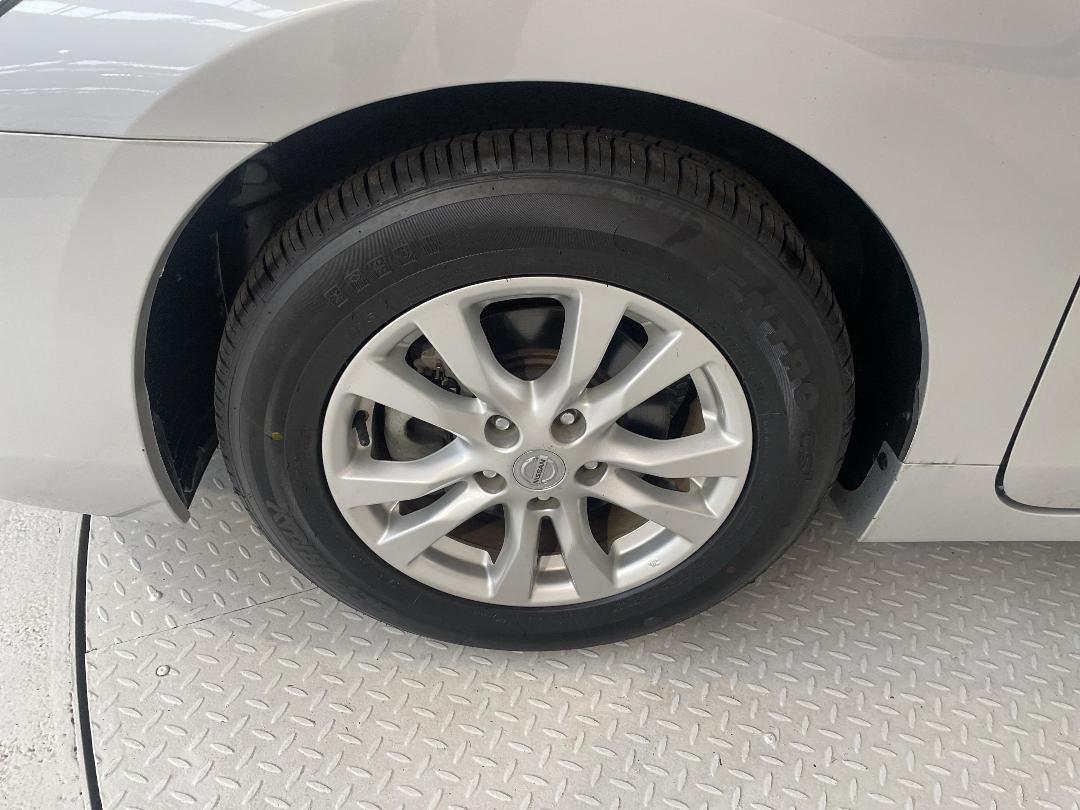 Photo '10' of Nissan Teana