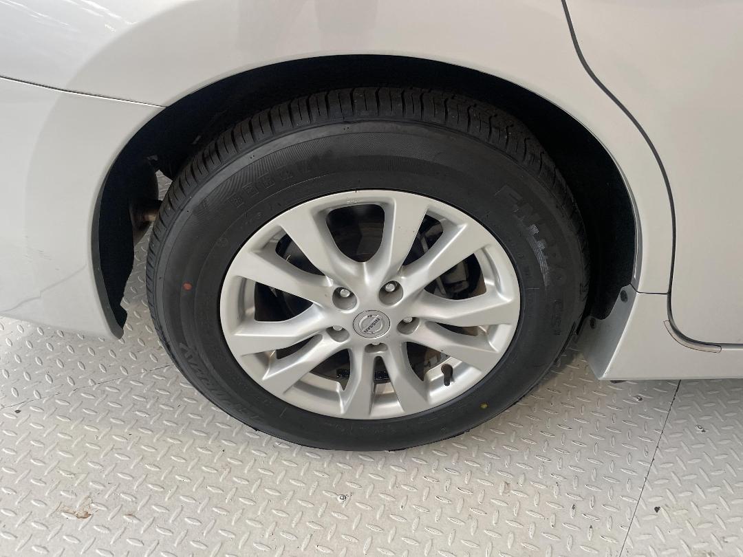 Photo '12' of Nissan Teana