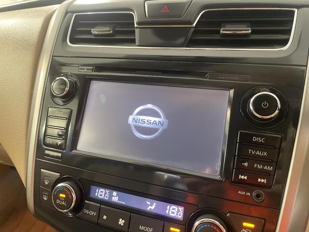 Photo '29' of Nissan Teana