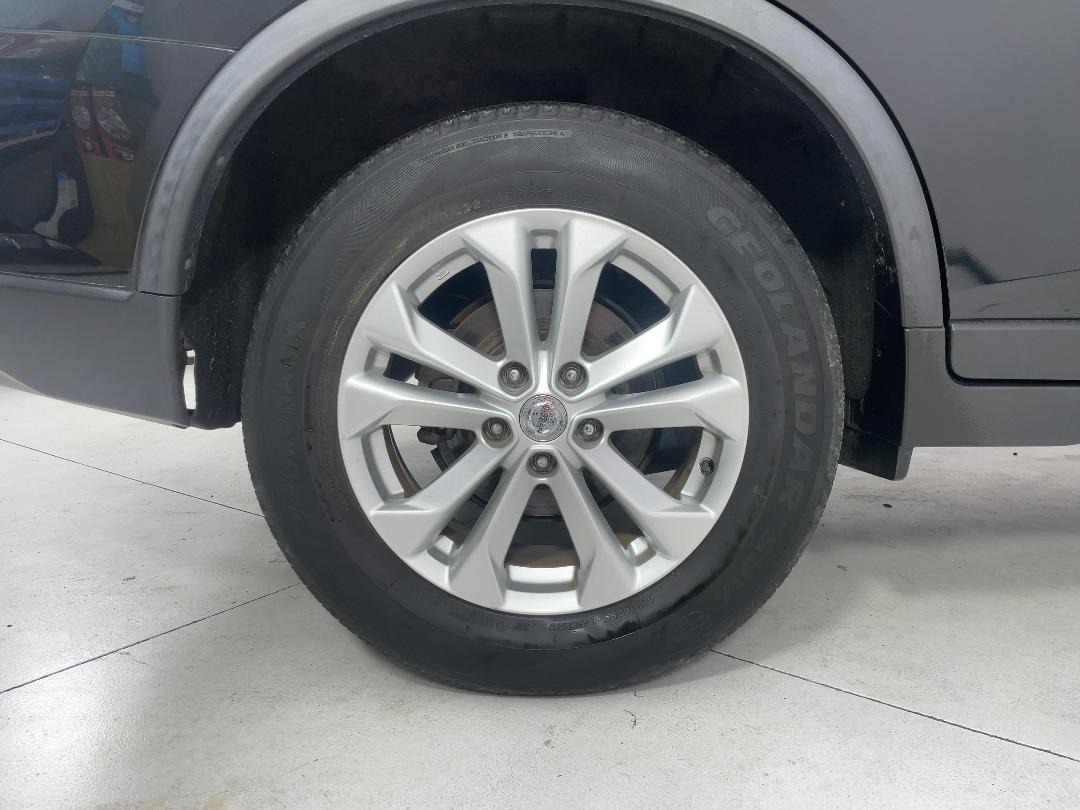 Photo '12' of Nissan X-Trail